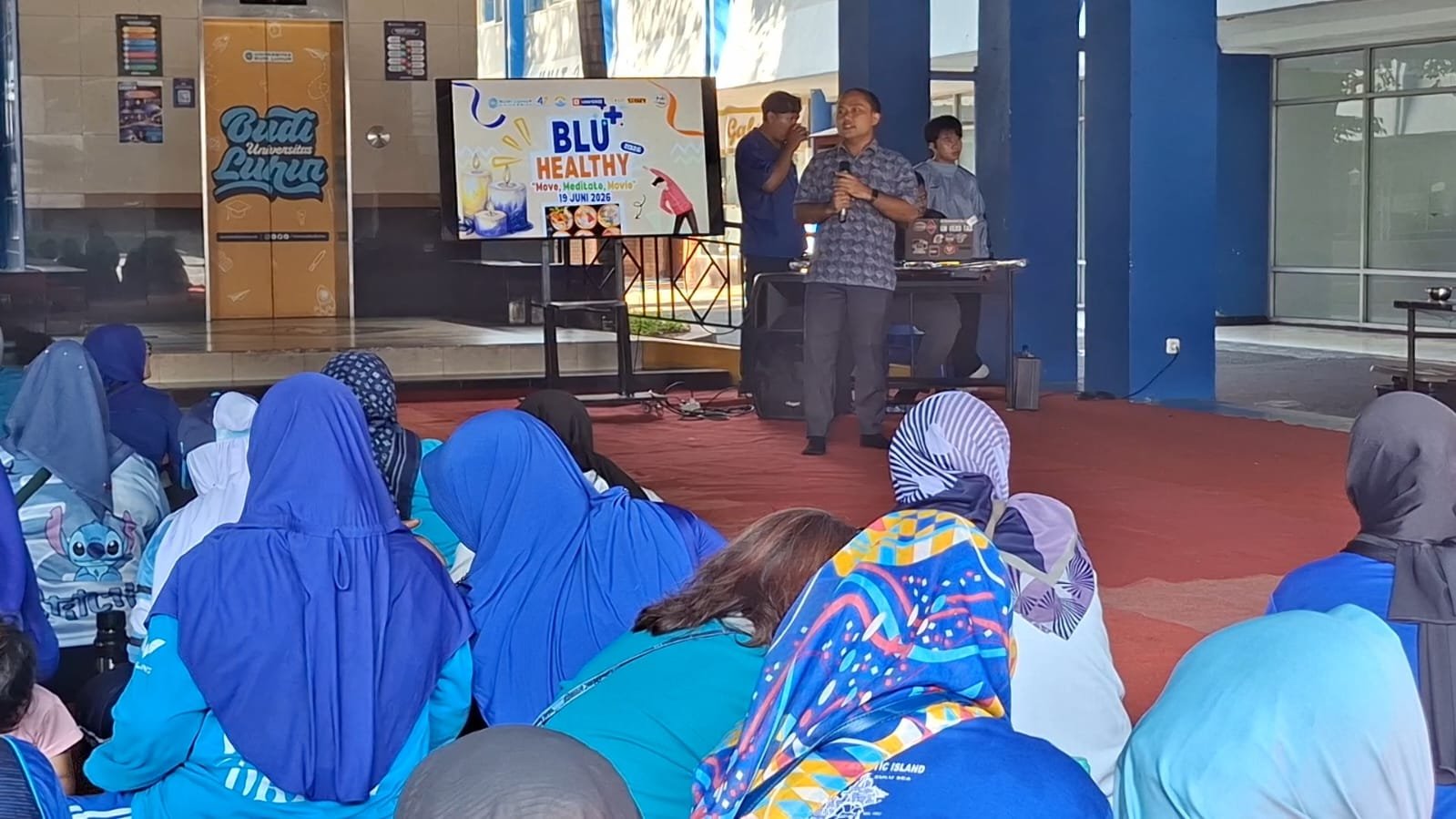 Universitas Budi Luhur menggelar kegiatan bertajuk BLU Healthy, Move, Meditate, Movie